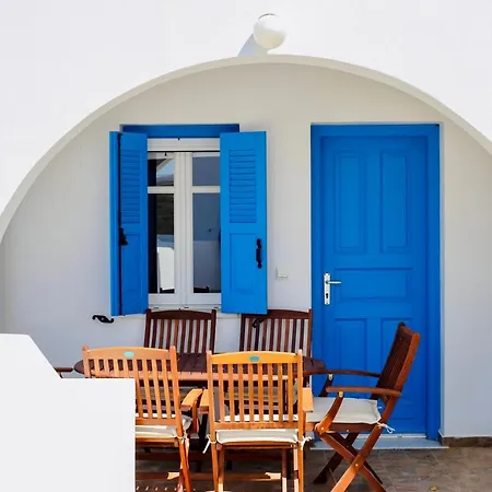Giulia, Seaview * Chora