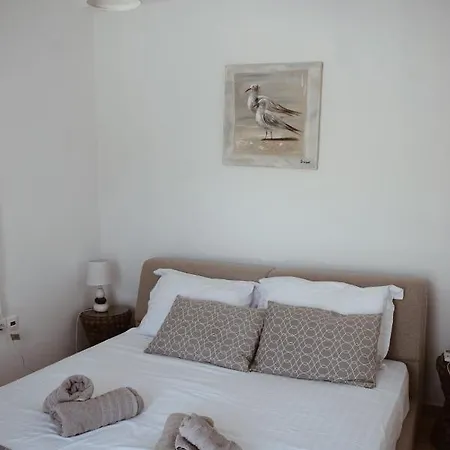 Giulia, Seaview Villa *