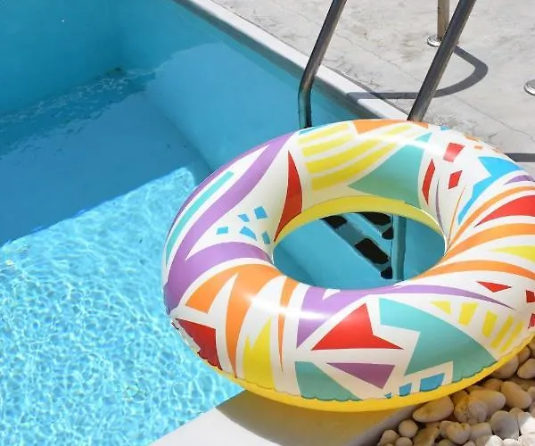 Villa Giulia, Seaview Ios